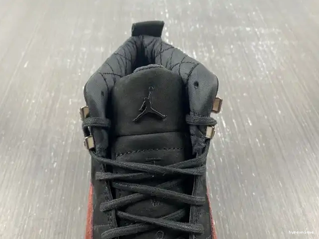 HYPE Jordan Black A Maniere 12 DV6989-001 Retro Ma 0510